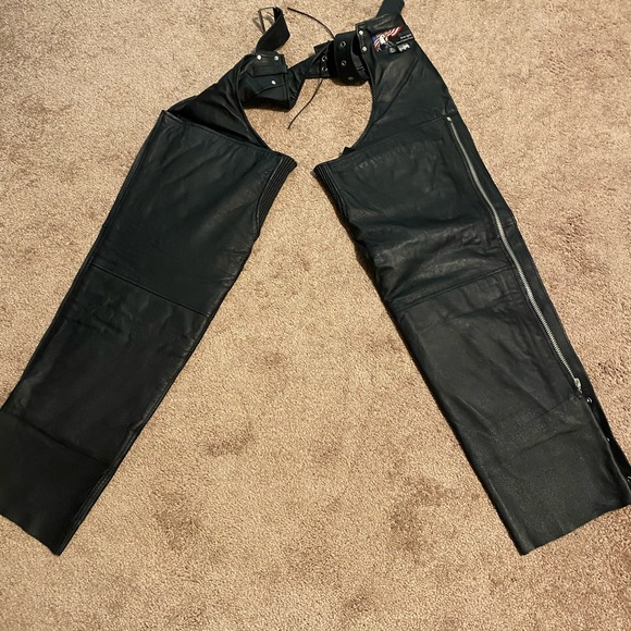 Women’s Leather chaps - Picture 1 of 4
